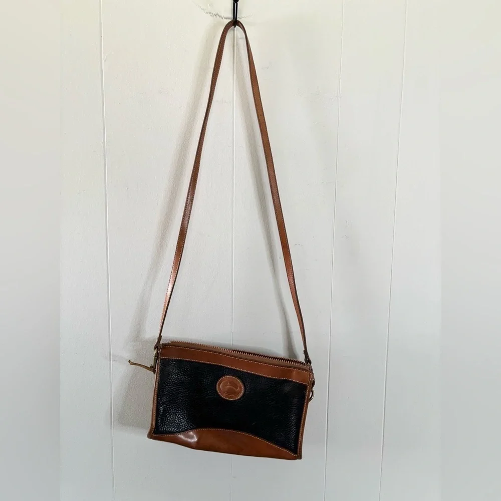 Dooney Bourke Leather Black Brown Shoulder Handbag Bag Purse vintage